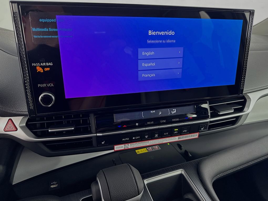 New 2026 Toyota Sienna XLE image 18