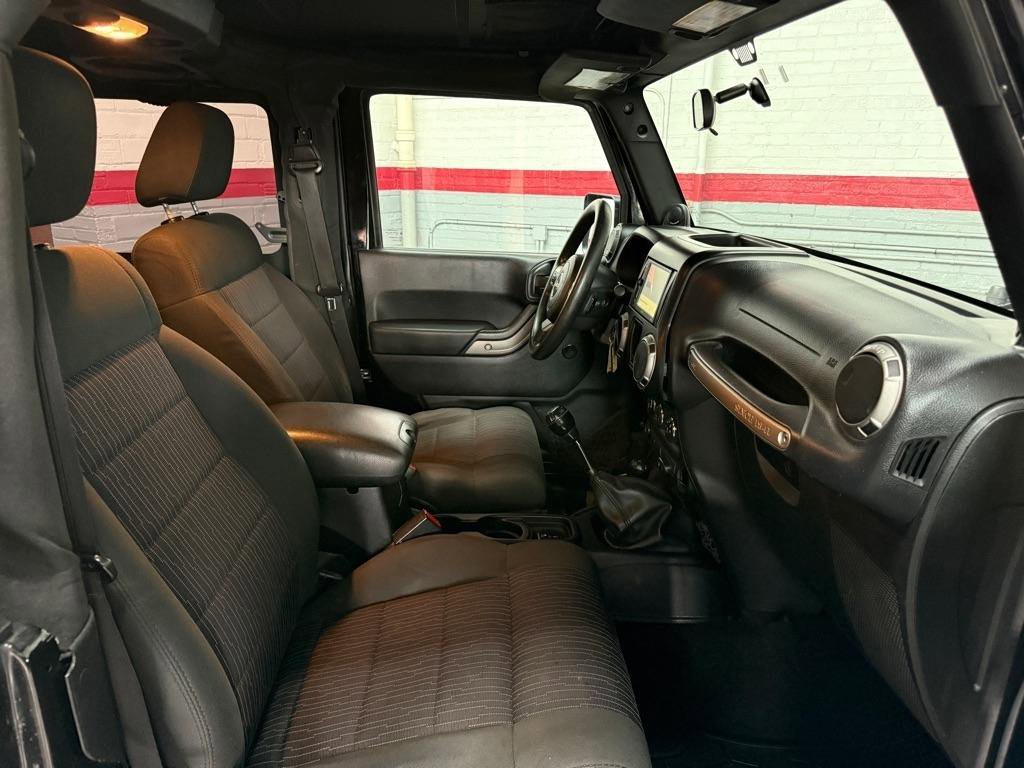 Used 2012 Jeep Wrangler Sport image 9