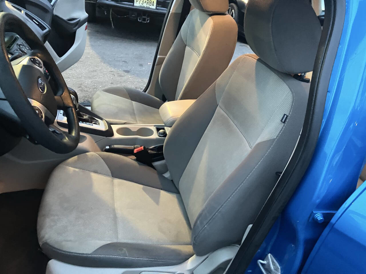 Used 2014 Ford Focus SE image 25