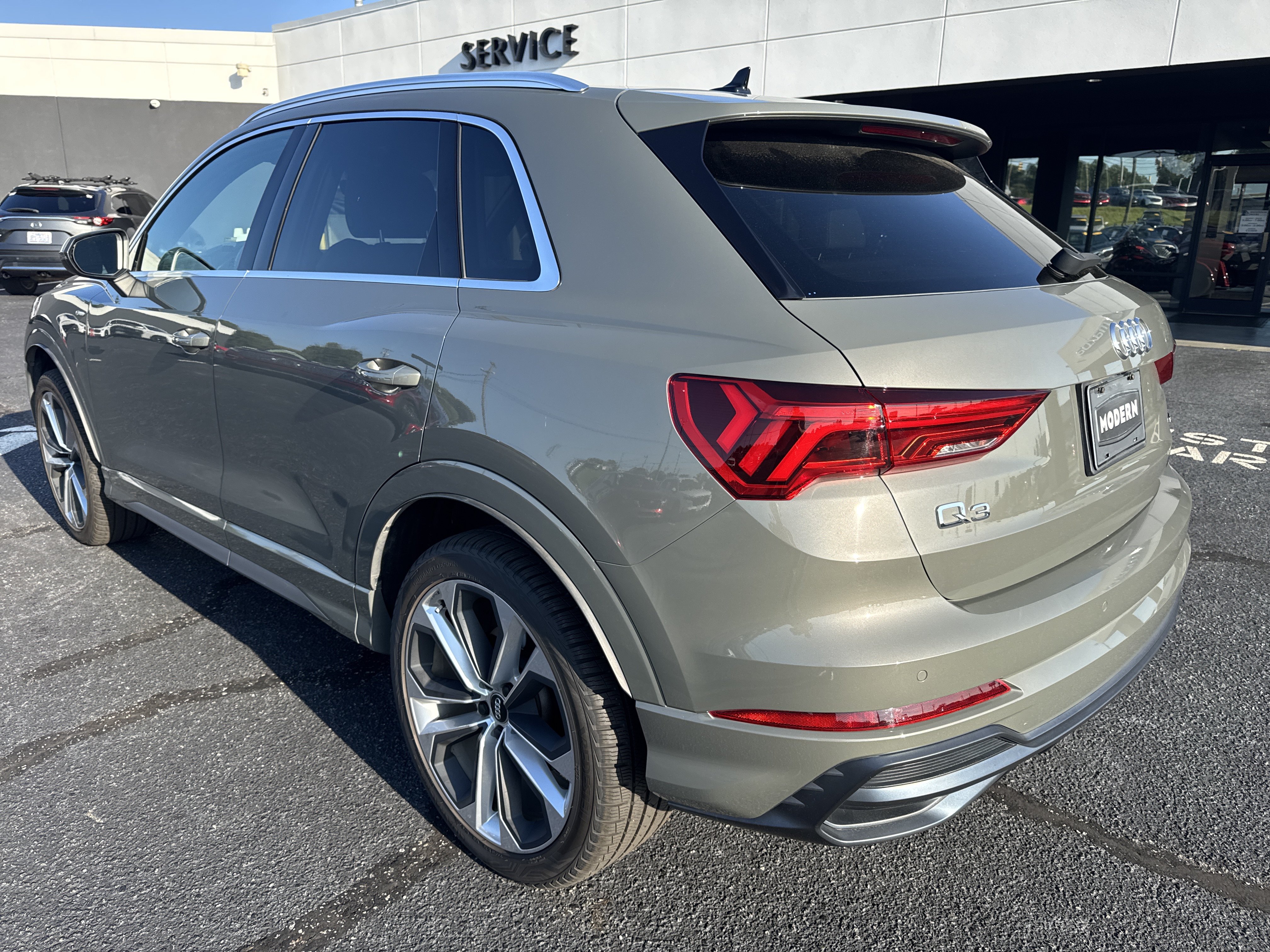 Used 2019 Audi Q3 2.0T Premium Plus AWD/4WD image 5