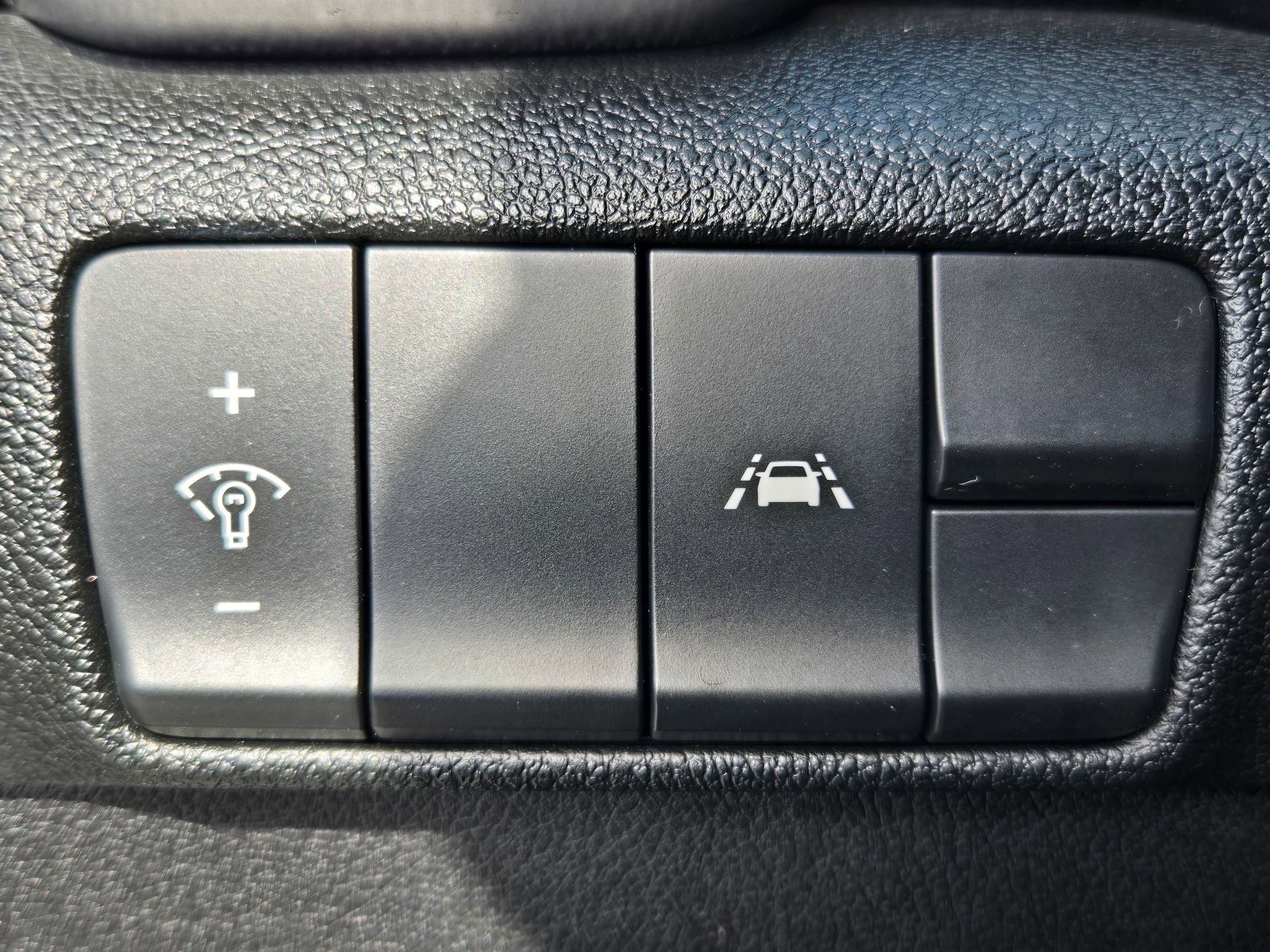 Used 2021 Kia Sportage LX image 25