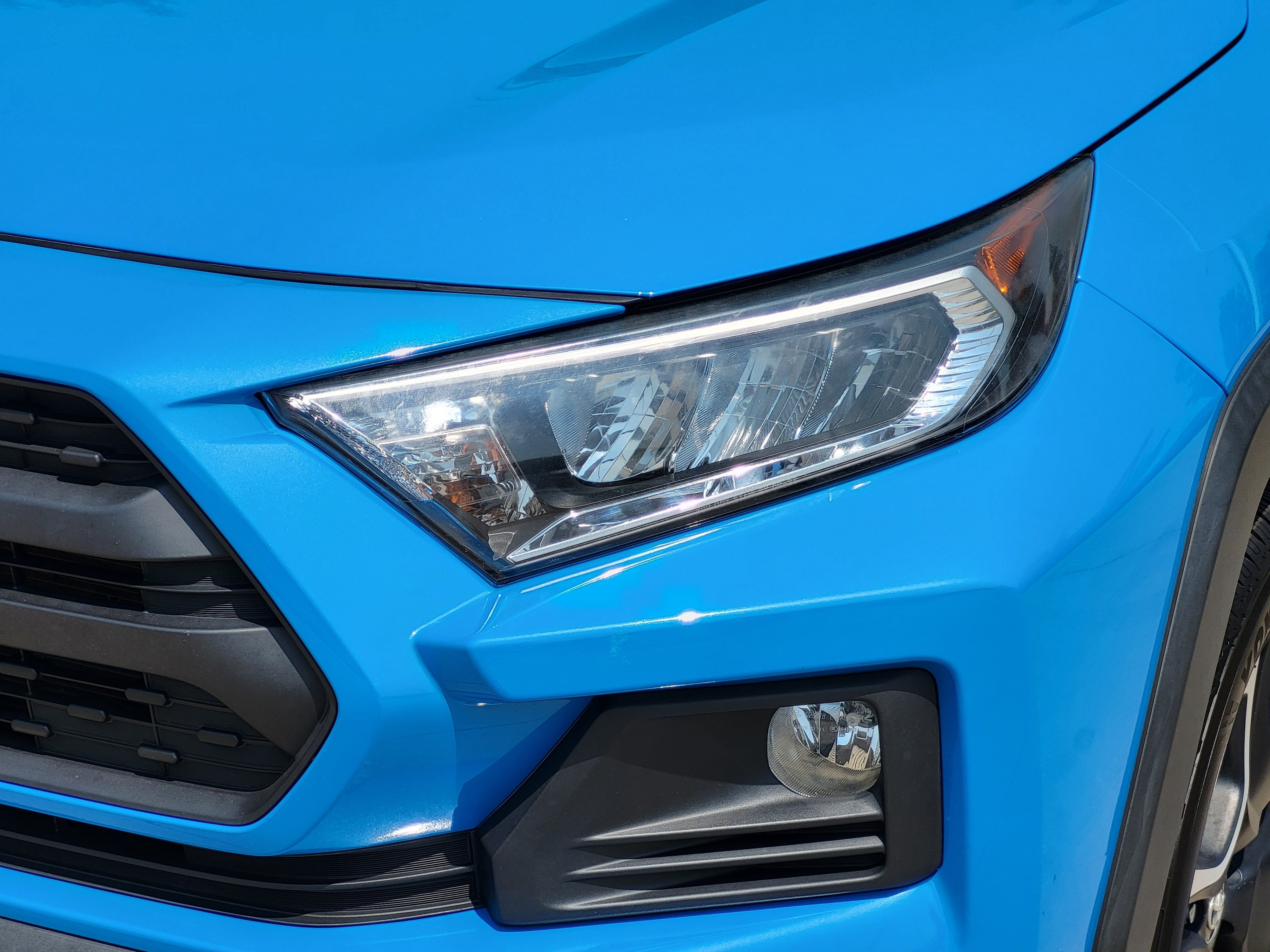 Used 2019 Toyota RAV4 Adventure w/ Cold Weather Package AWD/4WD image 5