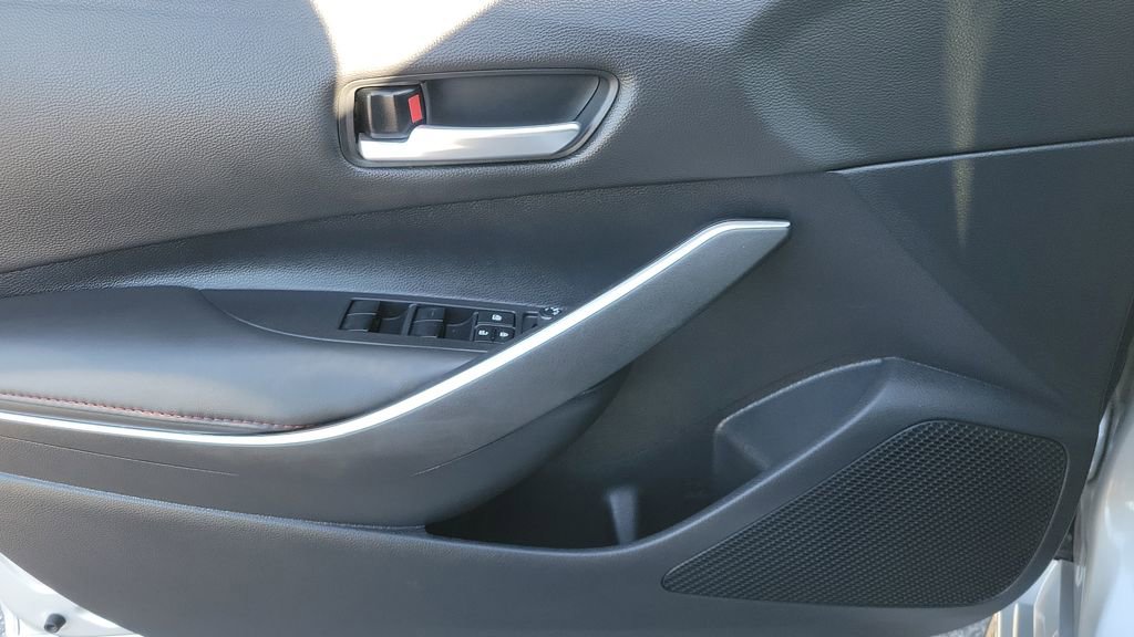 Used 2025 Toyota Corolla SE image 16