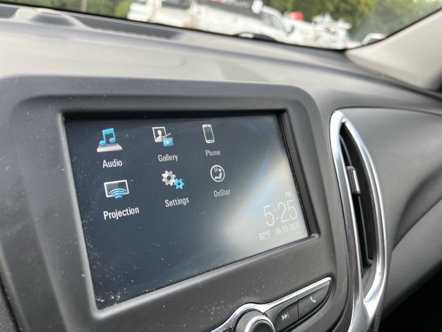 Used 2018 Chevrolet Equinox LT FWD image 14