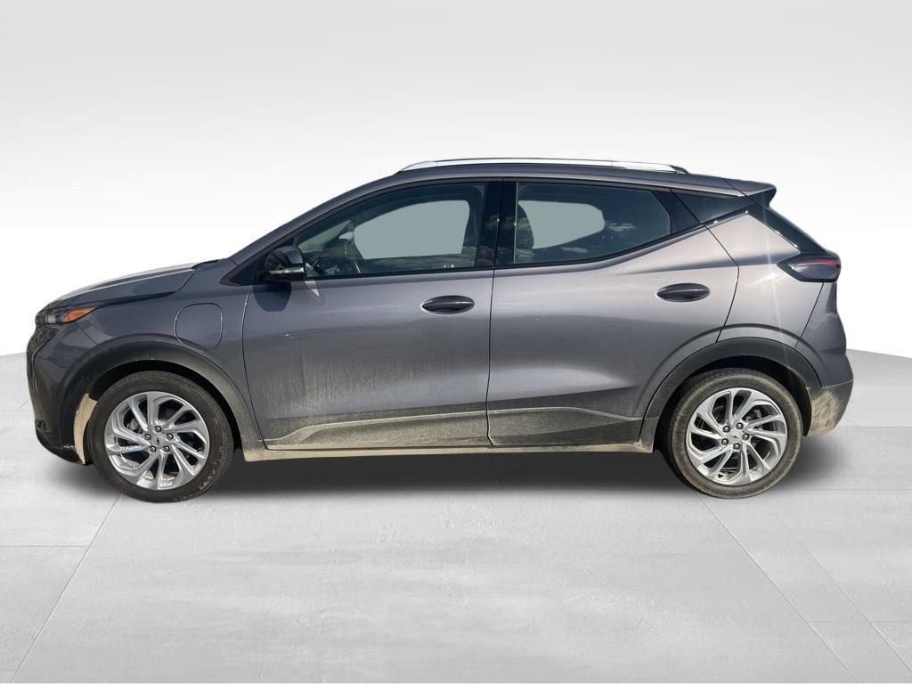 Used 2023 Chevrolet Bolt EUV LT w/ Comfort Package FWD image 4