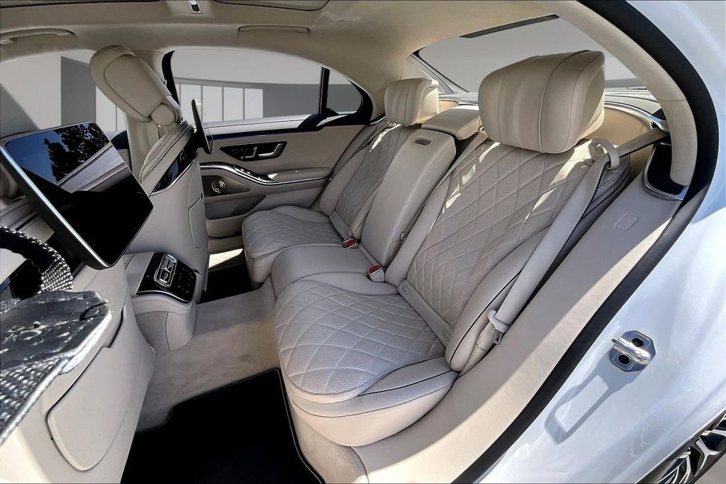 Used 2024 Mercedes-Benz S 580 4MATIC Sedan image 20