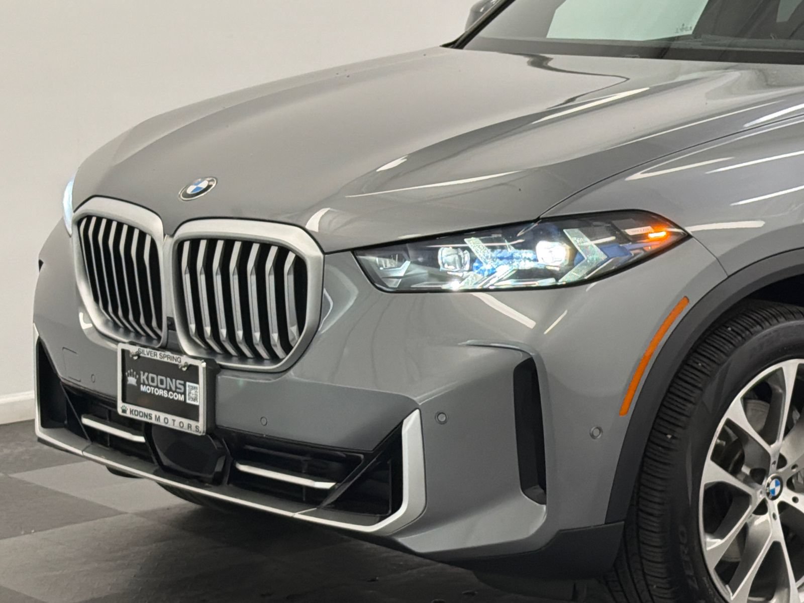 Used 2026 BMW X5 xDrive40i AWD/4WD image 2