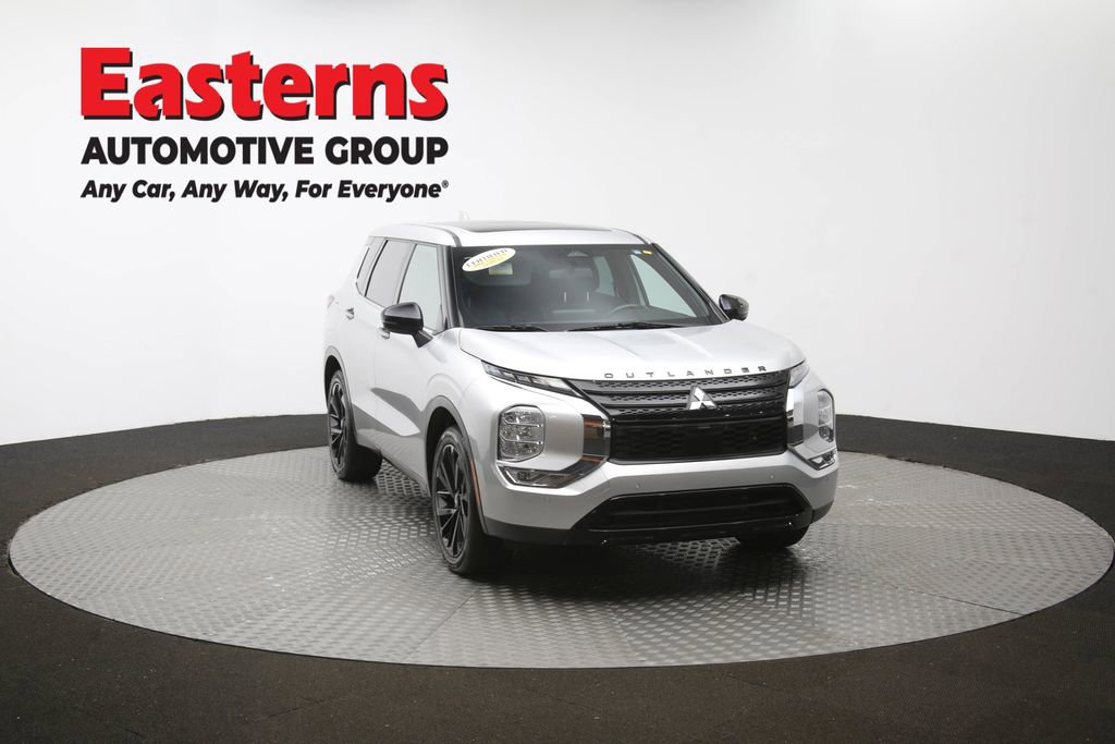 Used 2022 Mitsubishi Outlander SE FWD image 50