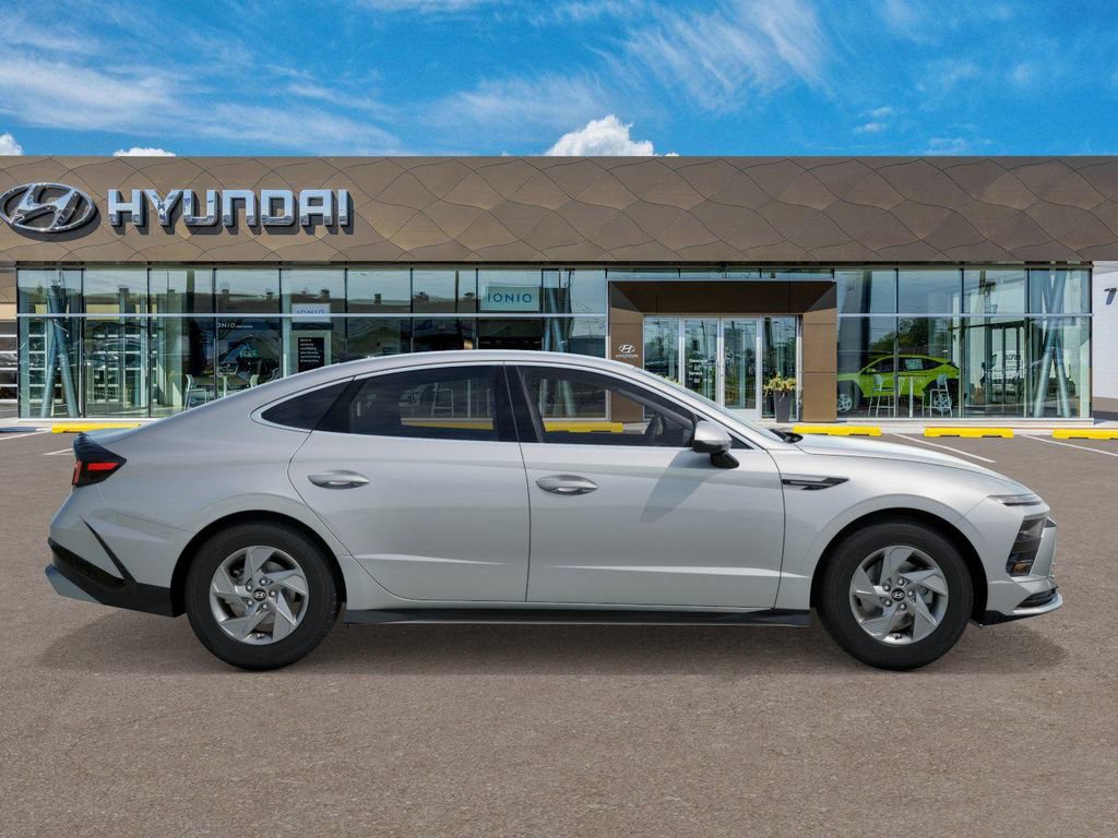 New 2026 Hyundai Sonata SE FWD image 8