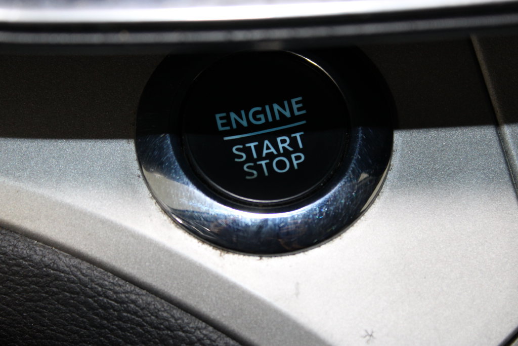 Used 2023 Ford Explorer XLT w/ Equipment Group 202A RWD image 26