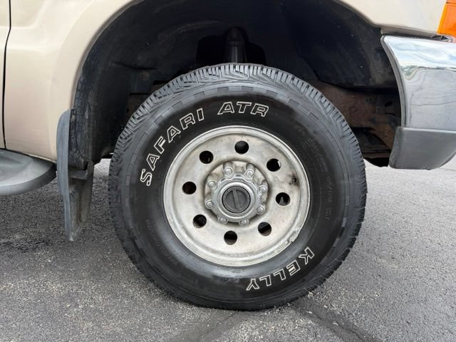 Used 1999 Ford F250 XLT AWD/4WD image 21