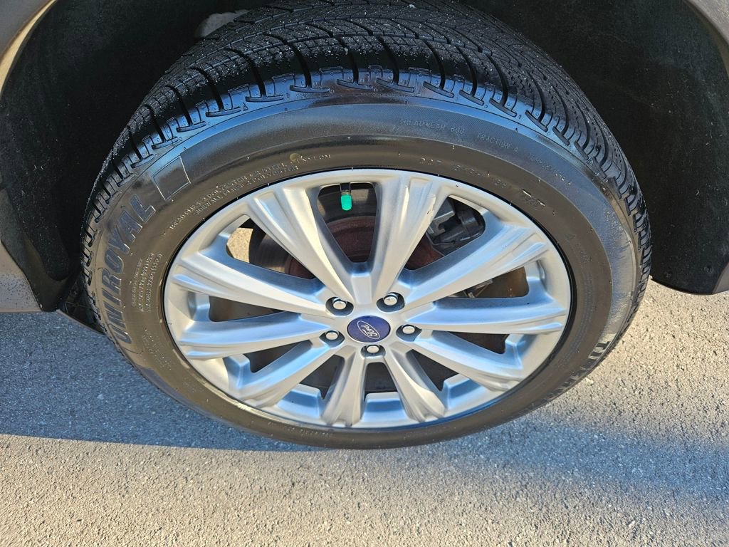 Used 2017 Ford Escape Titanium FWD image 9