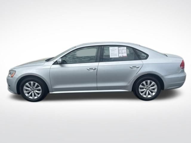 Used 2014 Volkswagen Passat 1.8T S image 2
