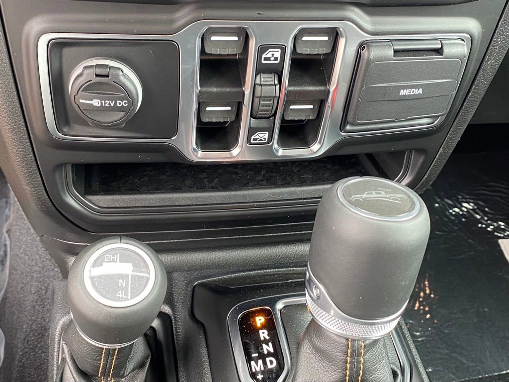 Used 2022 Jeep Gladiator Overland image 17