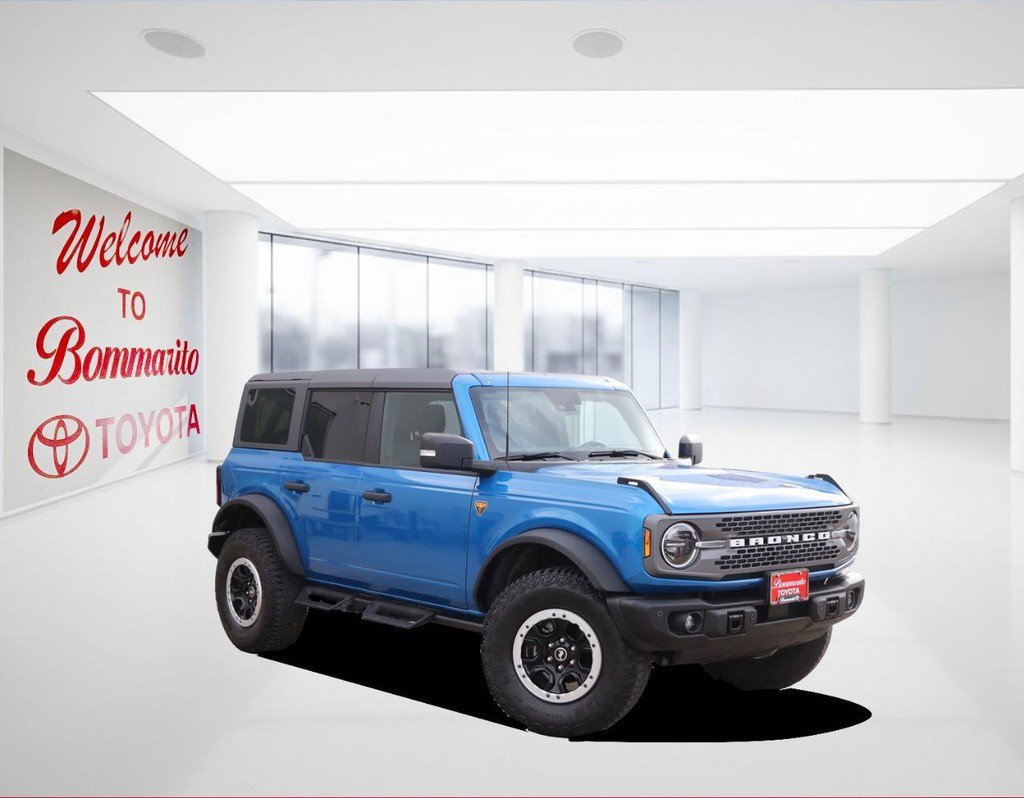 Used 2023 Ford Bronco Badlands w/ Sasquatch Package image 2