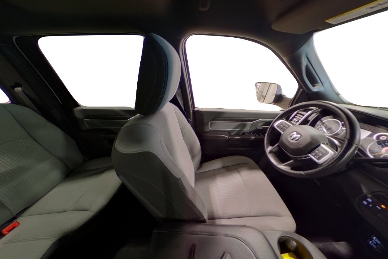 Used 2021 RAM 2500 Big Horn image 42