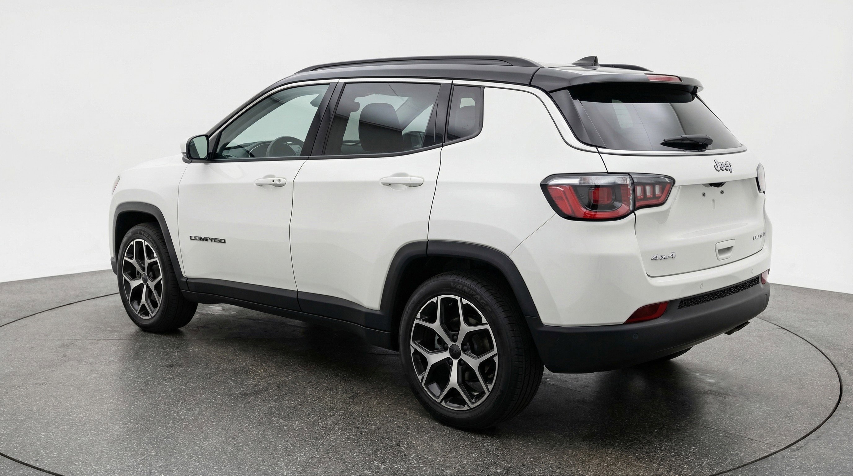 Used 2025 Jeep Compass Limited AWD/4WD image 6