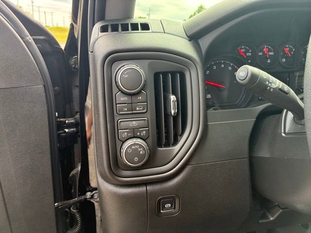 New 2026 Chevrolet Silverado 1500 Custom AWD/4WD image 11