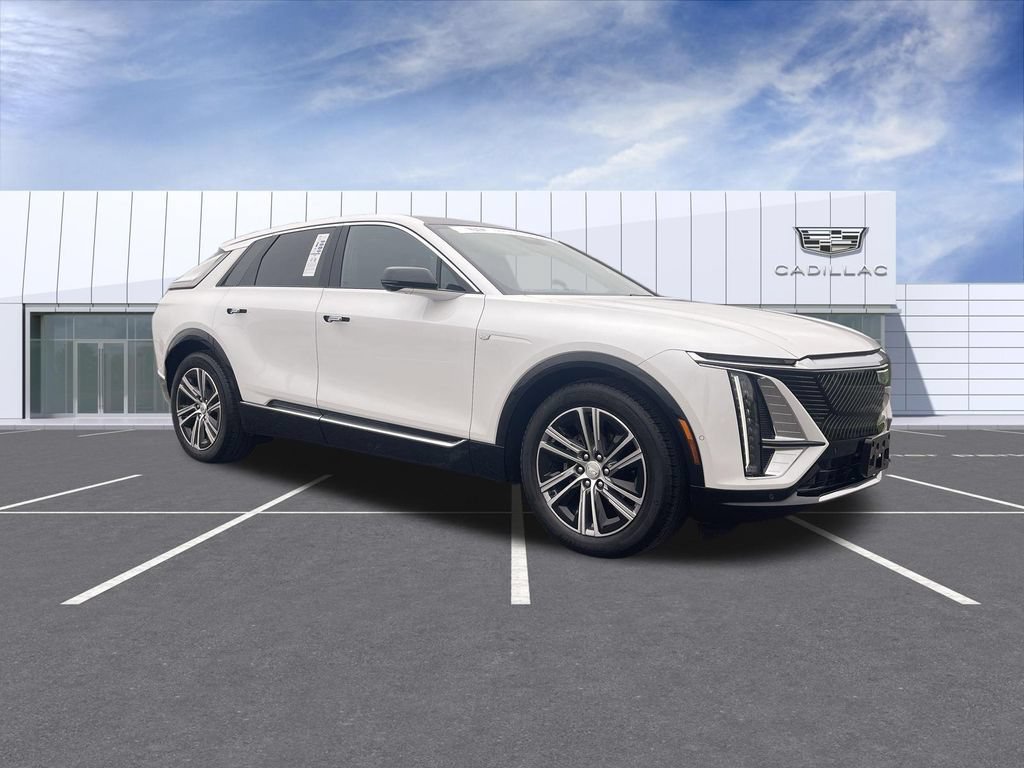Certified 2024 Cadillac Lyriq Premium Luxury AWD/4WD image 2