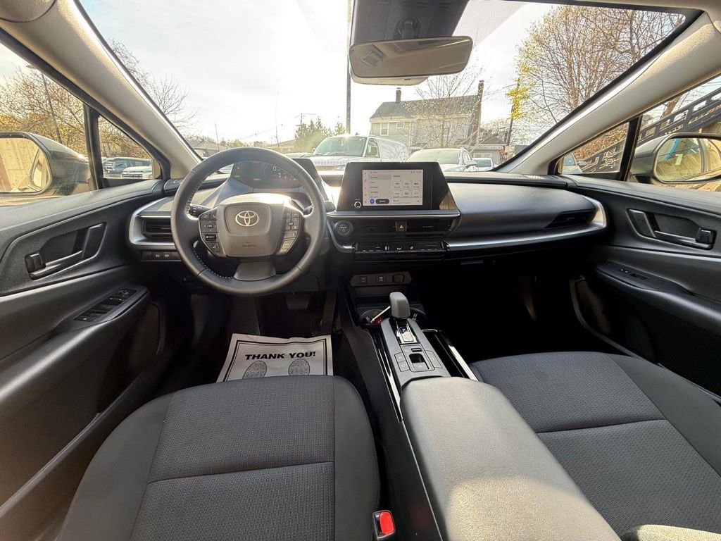 Used 2025 Toyota Prius LE image 23