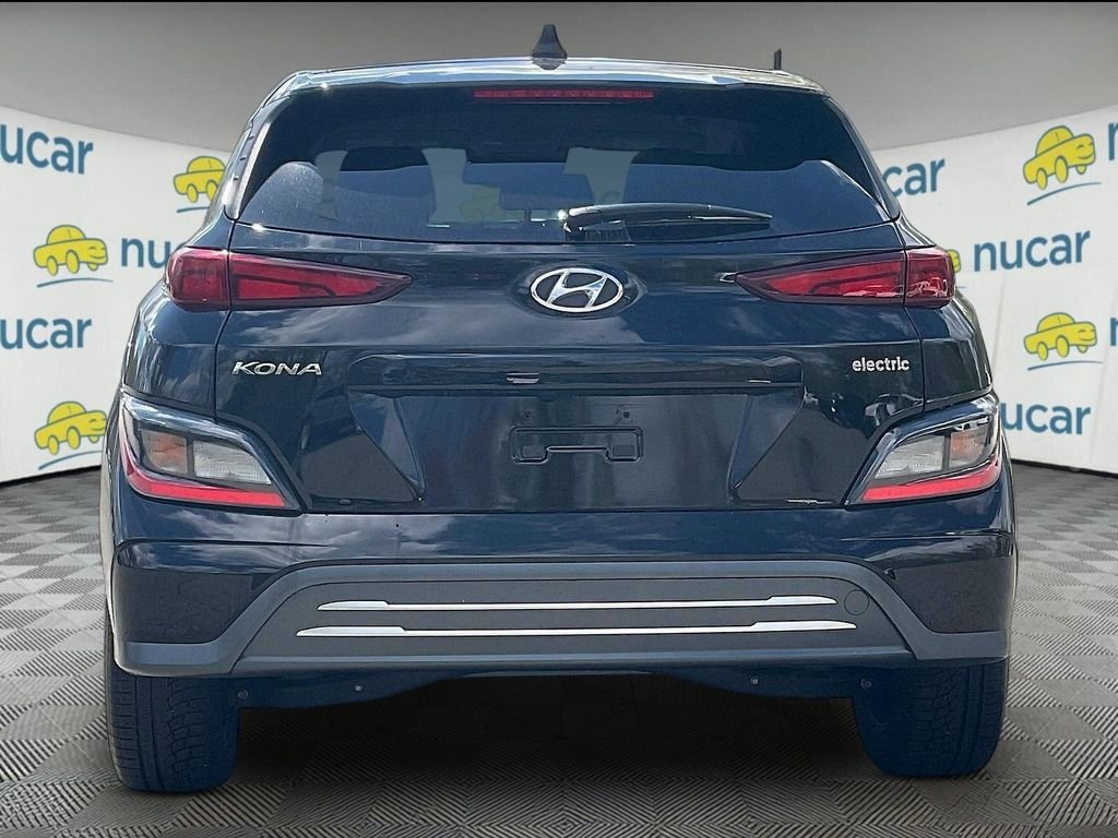 Used 2023 Hyundai Kona SE w/ Cargo Package FWD image 5