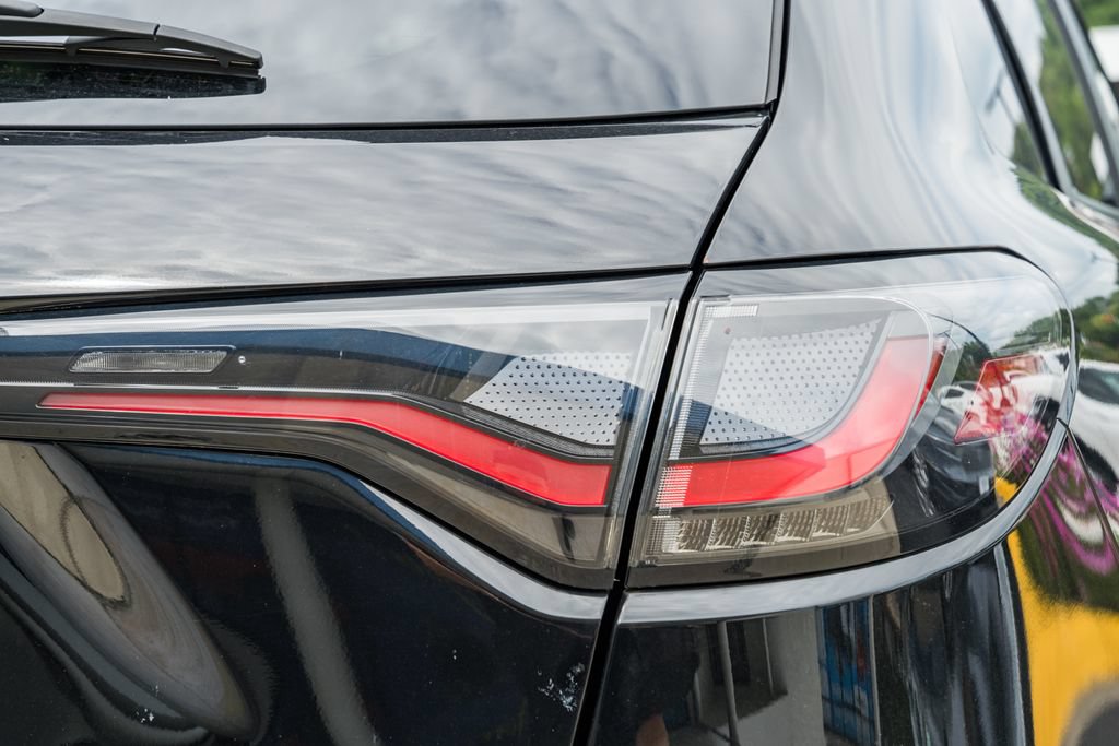 Used 2025 Honda HR-V Sport image 6
