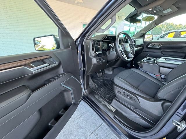 Used 2022 Chevrolet Silverado 1500 LT image 12