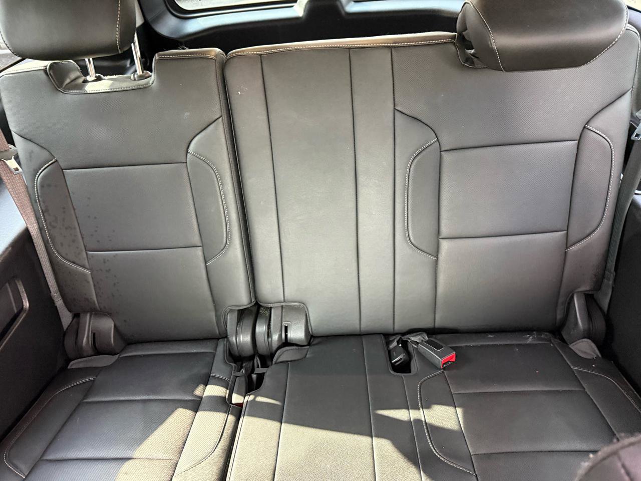 Used 2018 Chevrolet Suburban Premier image 17