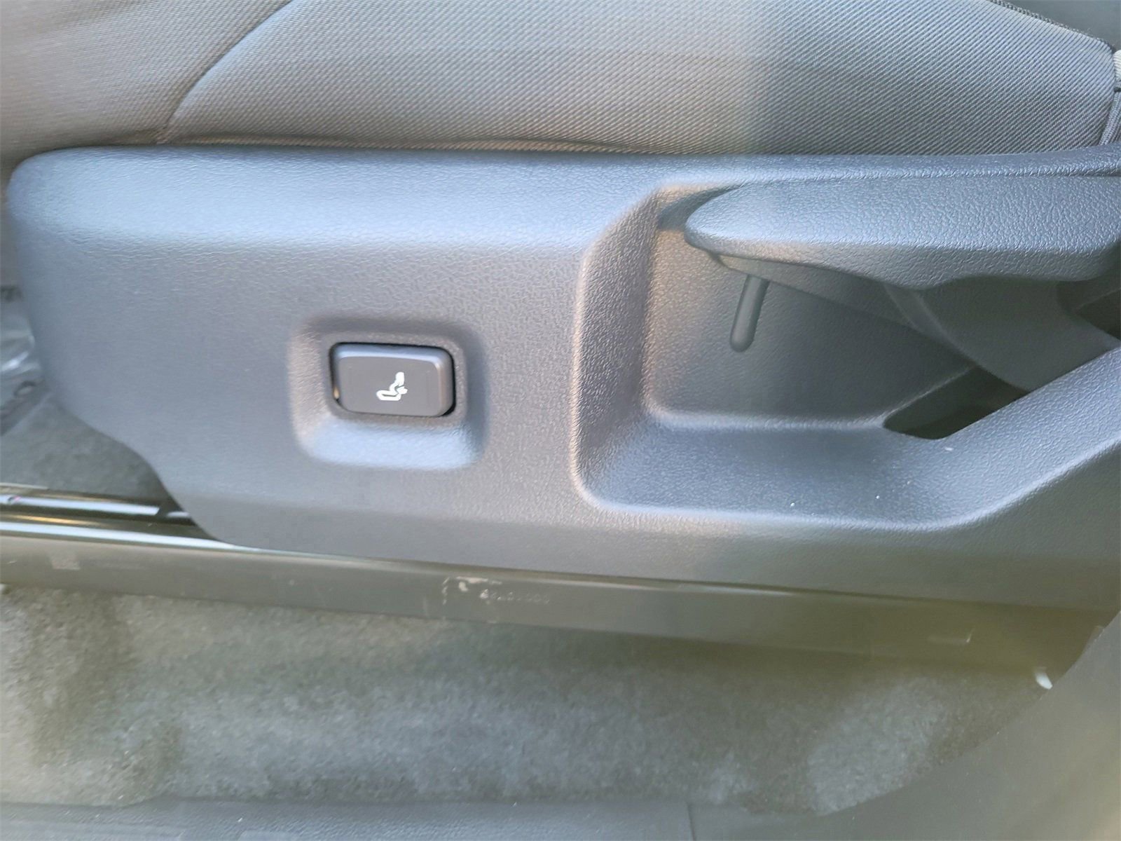 Certified 2025 Toyota Tacoma SR5 image 16