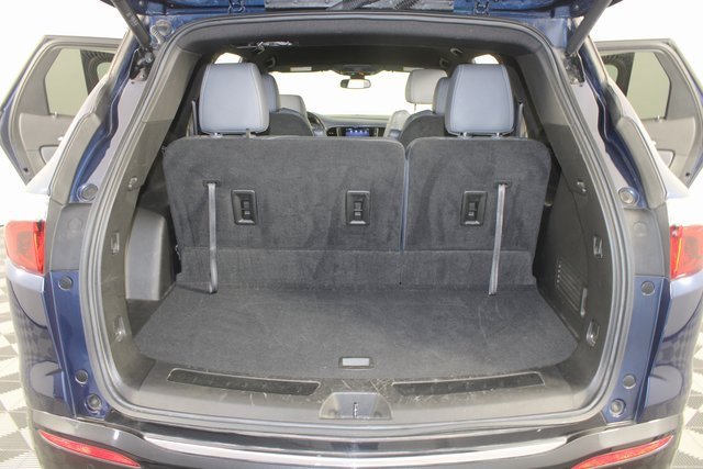 Used 2022 Buick Enclave Essence image 18
