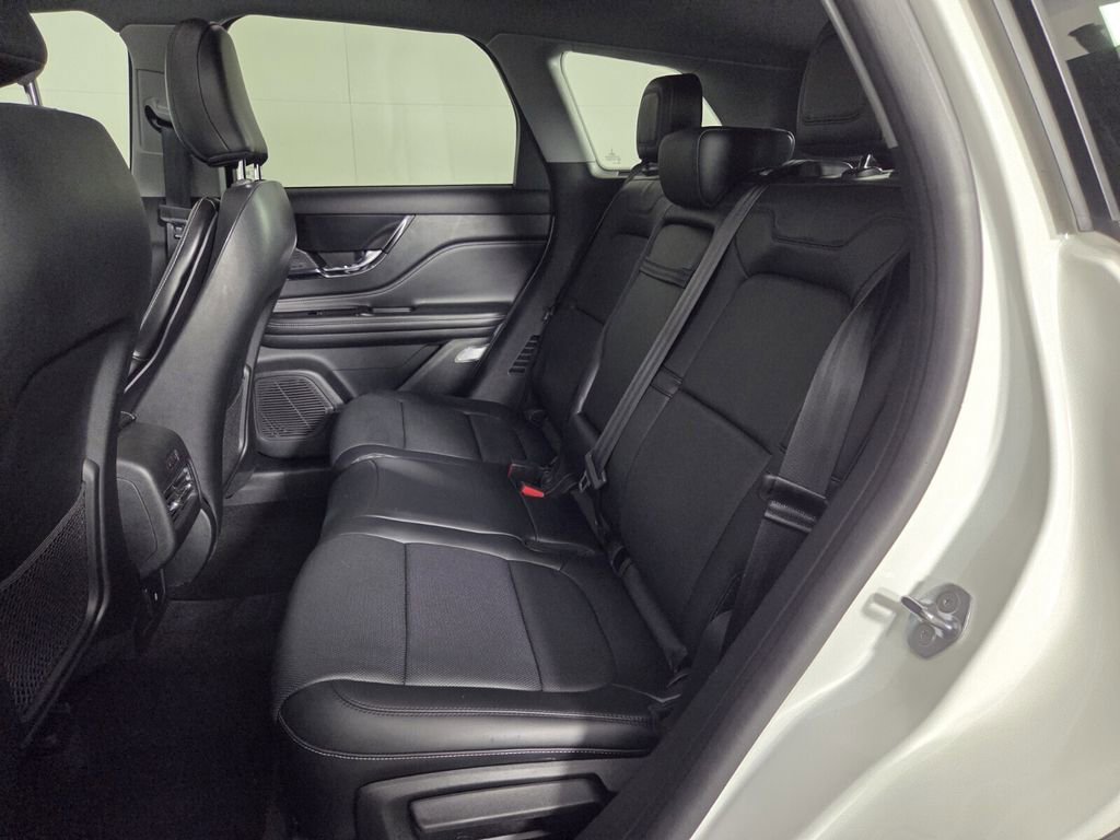 Used 2022 Lincoln Corsair FWD w/ Premium Package image 27