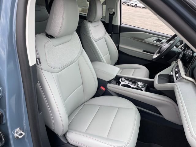 New 2026 Ford Explorer Active image 48