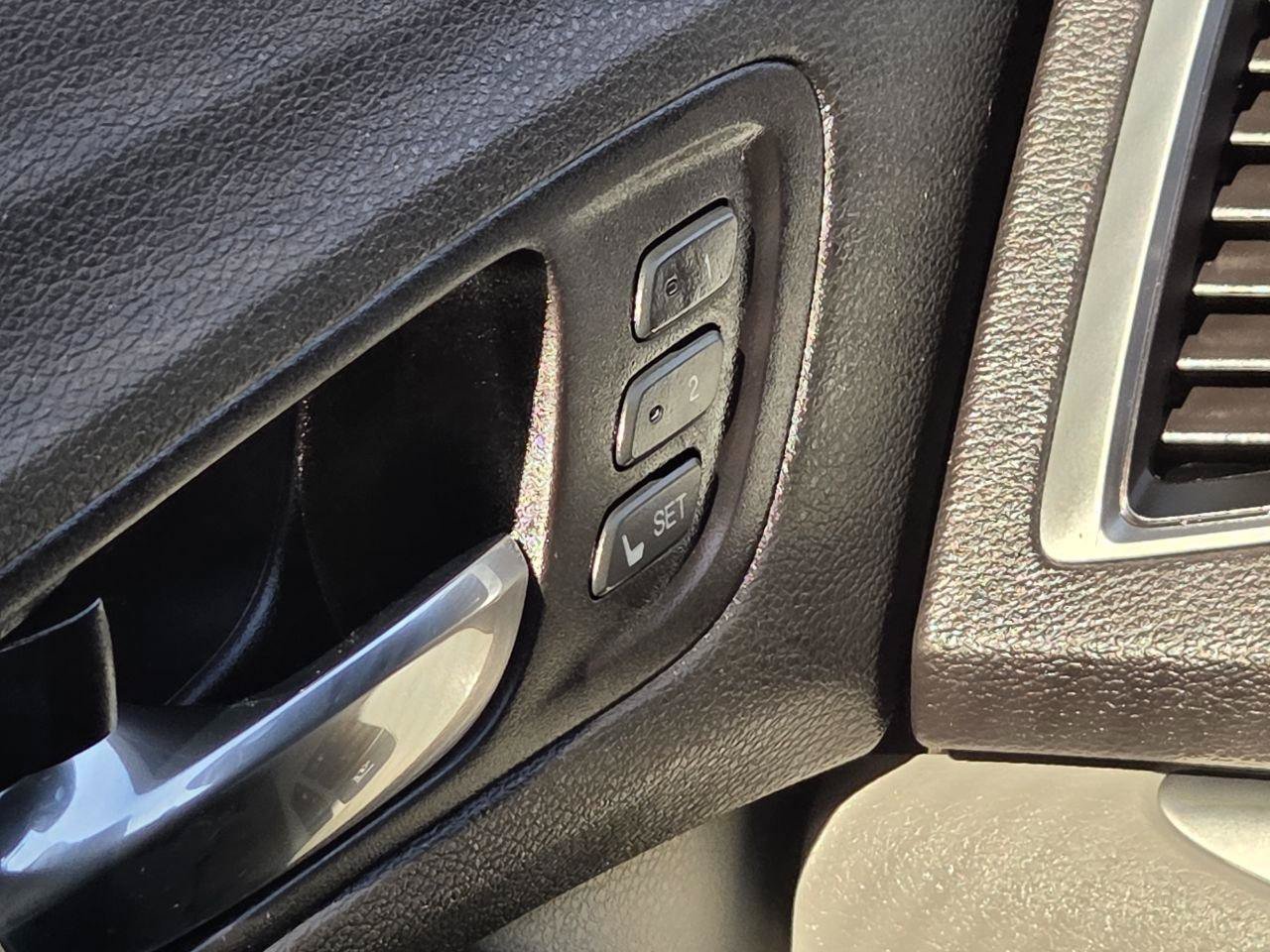 Used 2015 Acura TLX w/ Advance Package FWD image 28