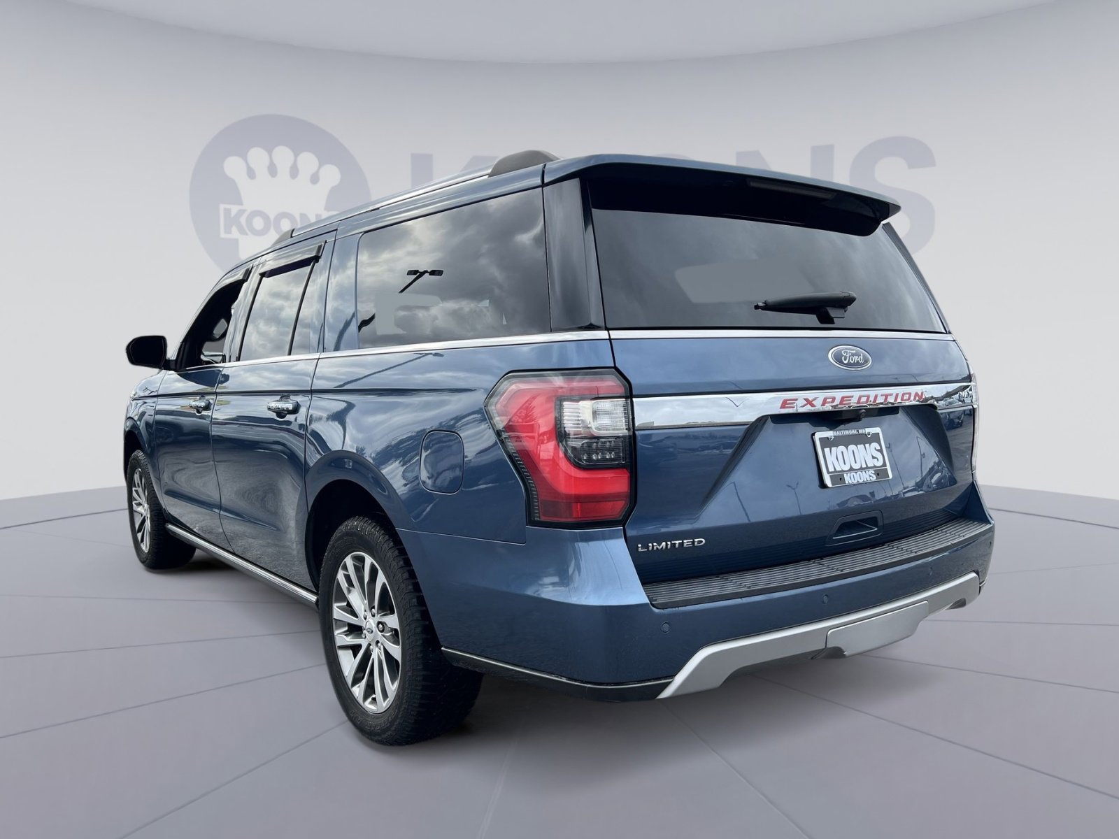 Used 2018 Ford Expedition Max Limited image 4