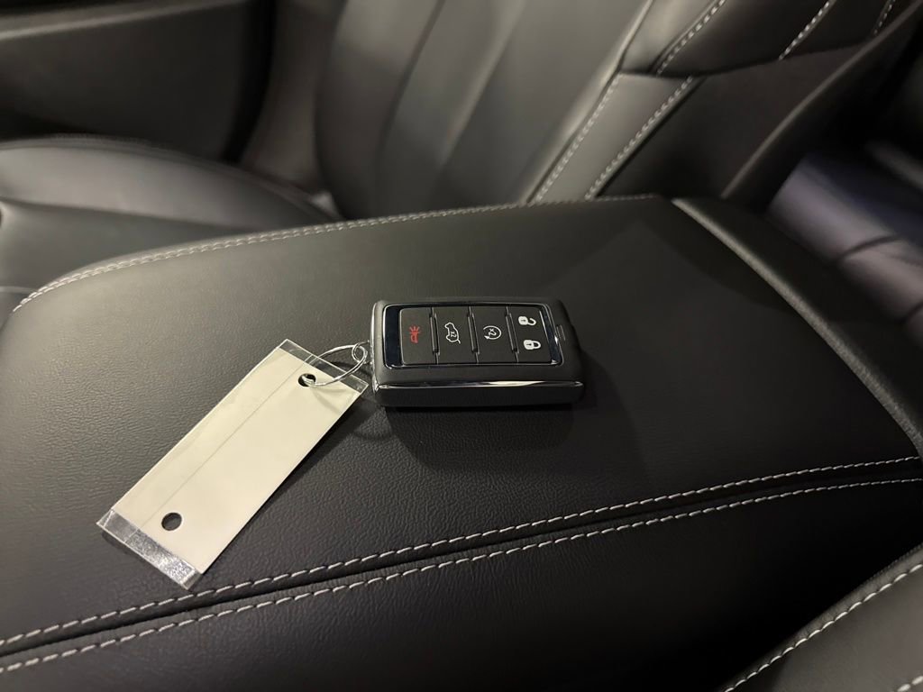 New 2025 Jeep Grand Cherokee Limited image 28