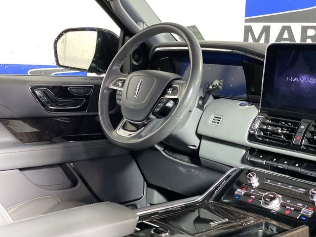 Used 2018 Lincoln Navigator Select AWD/4WD image 10