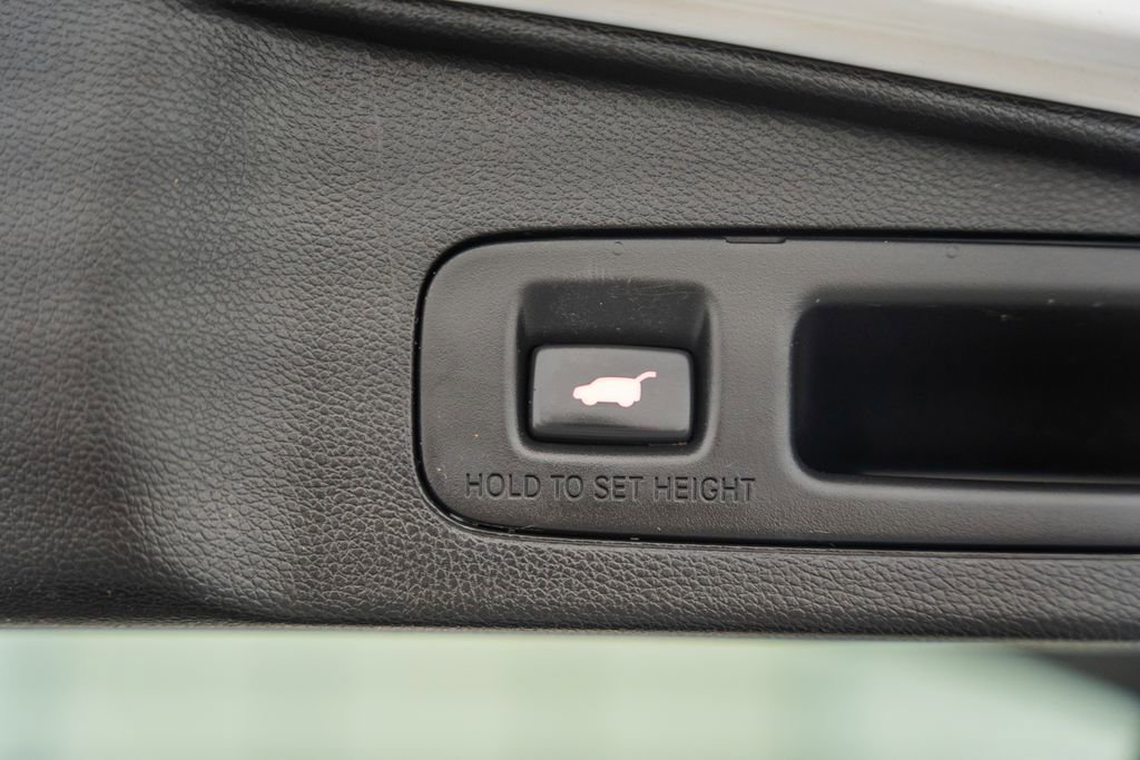 Used 2020 Honda CR-V EX-L image 10
