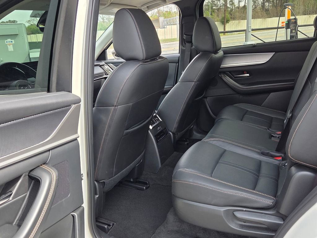 Used 2025 MAZDA CX-70 3.3 Turbo w/ Preferred Package image 7