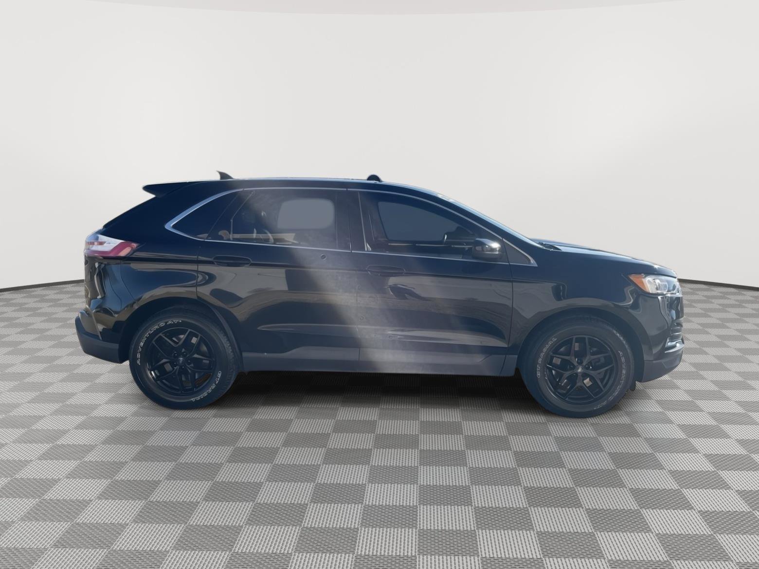Used 2022 Ford Edge SEL AWD/4WD image 8
