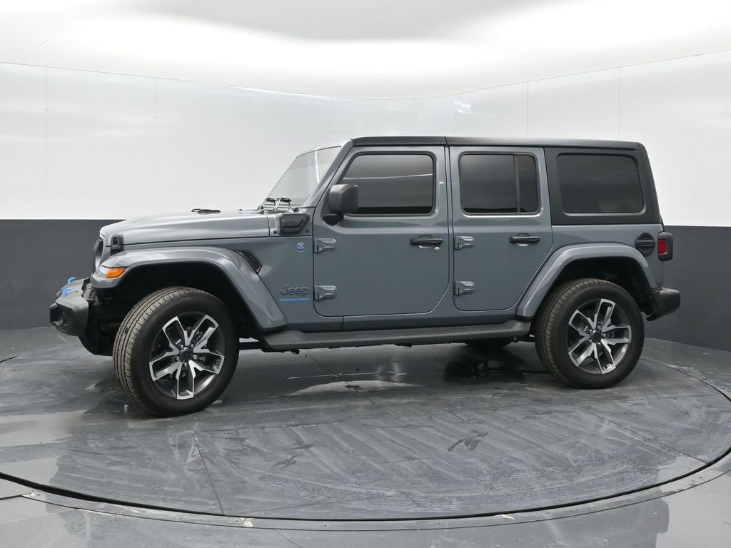 Used 2024 Jeep Wrangler Unlimited w/ Convenience Group image 4