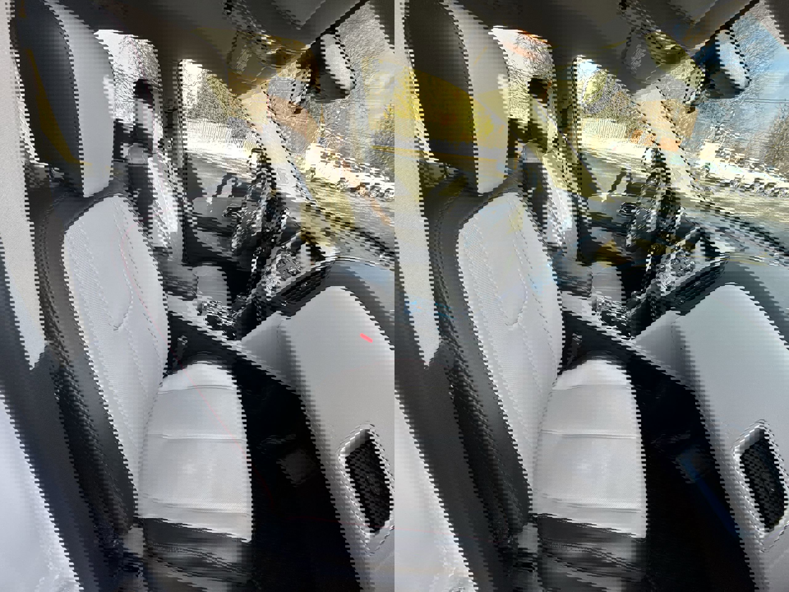 Used 2017 Chevrolet Equinox Premier w/ Enhanced Convenience Package image 29