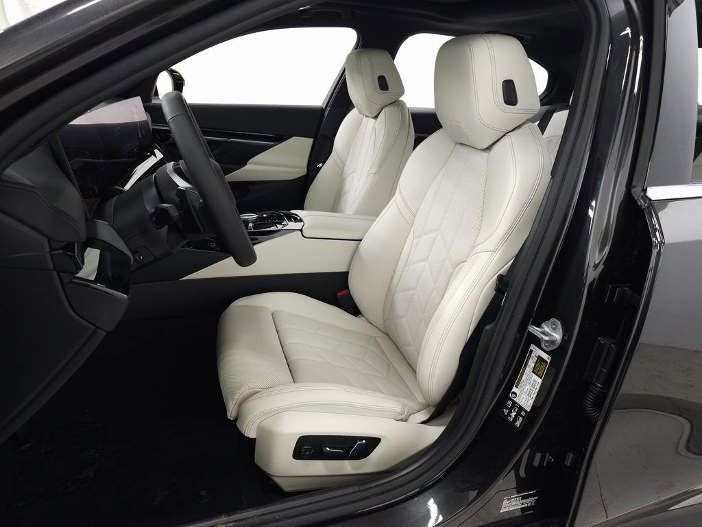 Certified 2025 BMW 530i xDrive image 18