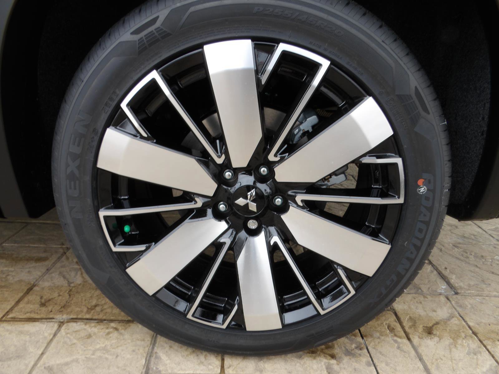 New 2026 Mitsubishi Outlander SEL AWD/4WD image 12