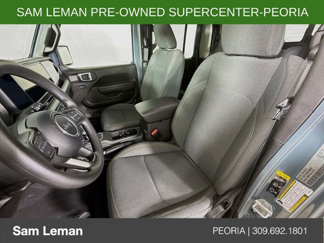 Used 2025 Jeep Gladiator Sport image 19