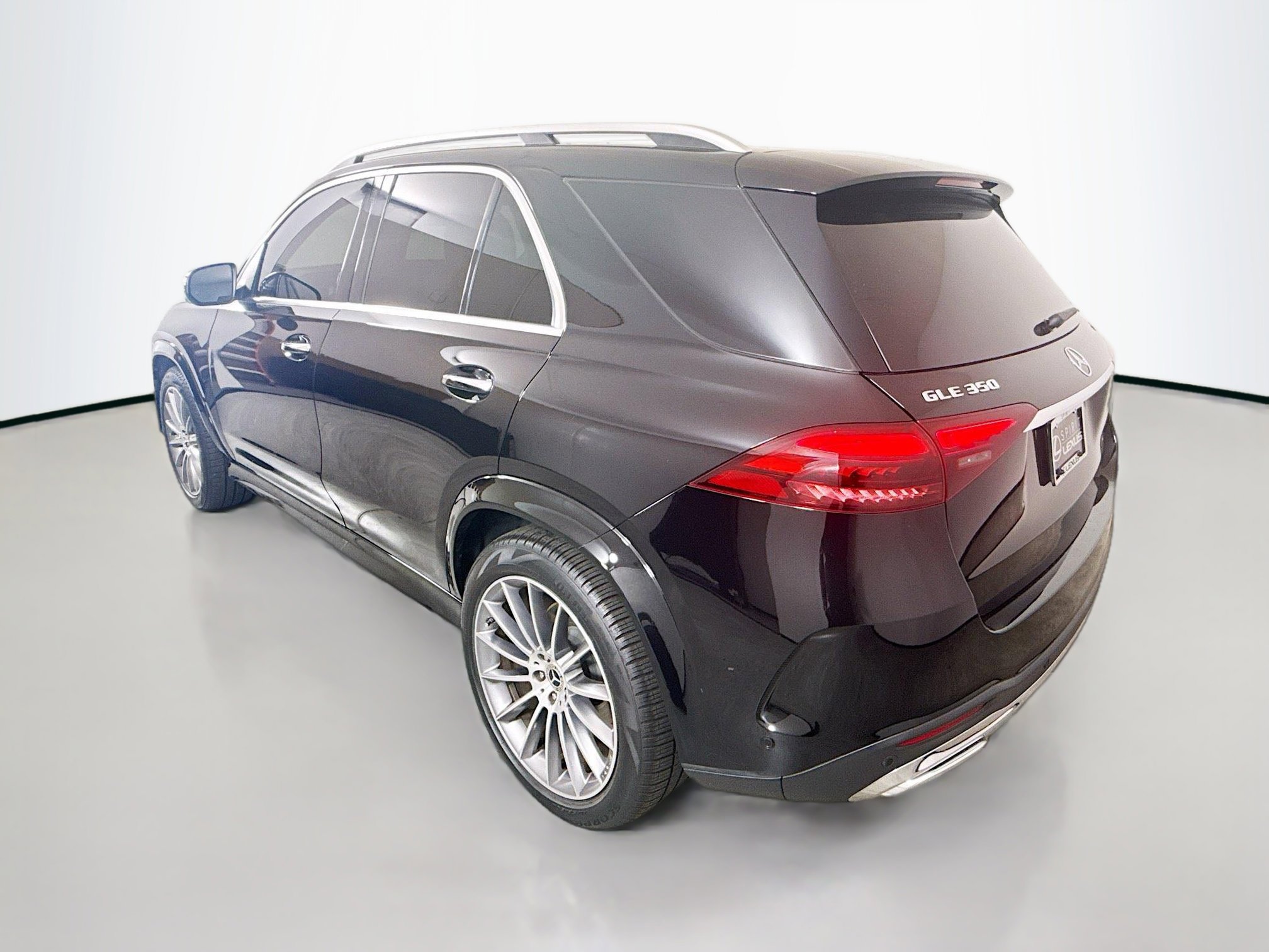 Used 2024 Mercedes-Benz GLE 350 4MATIC image 5