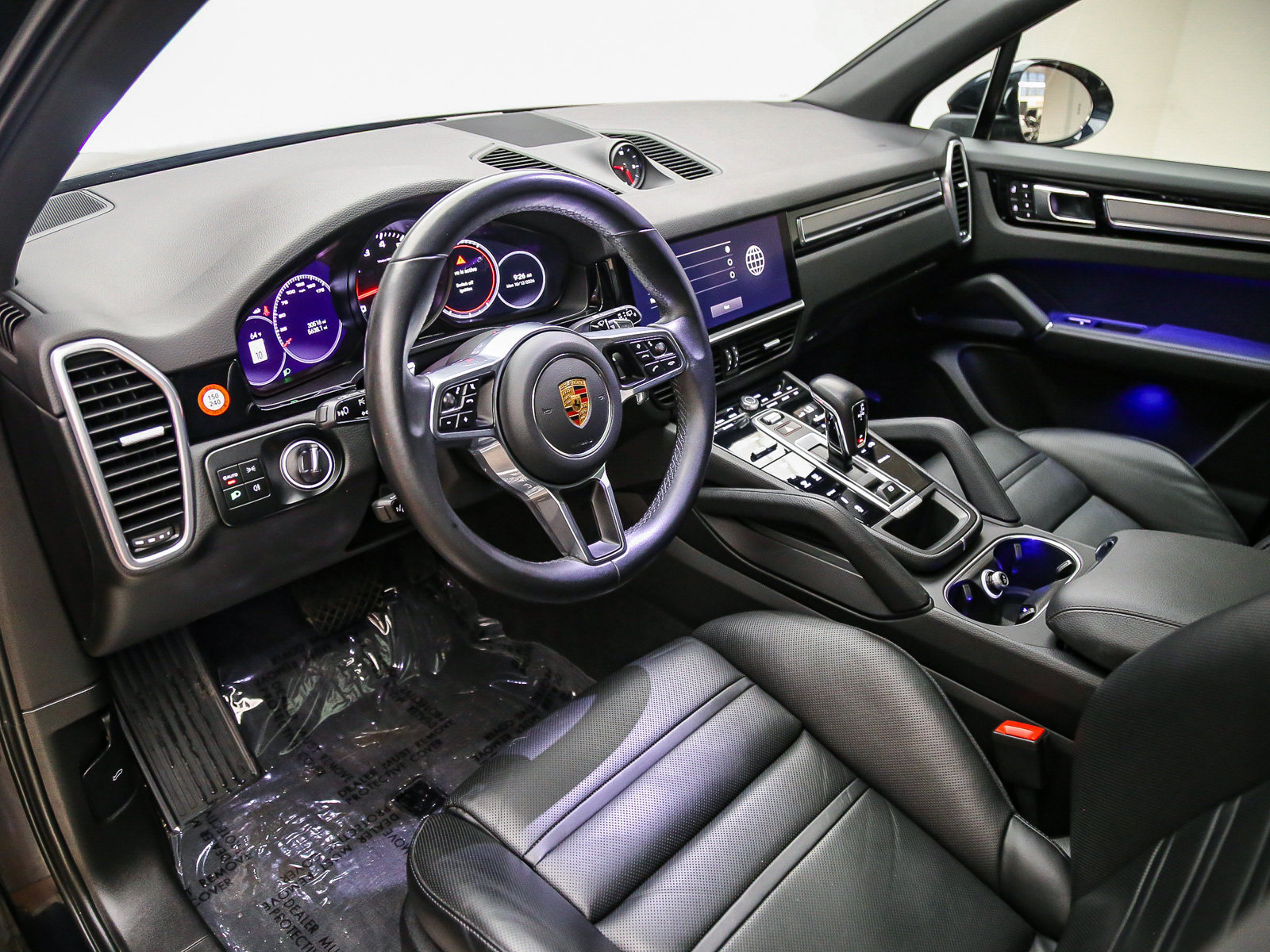 Certified 2023 Porsche Cayenne Platinum Edition AWD/4WD image 4