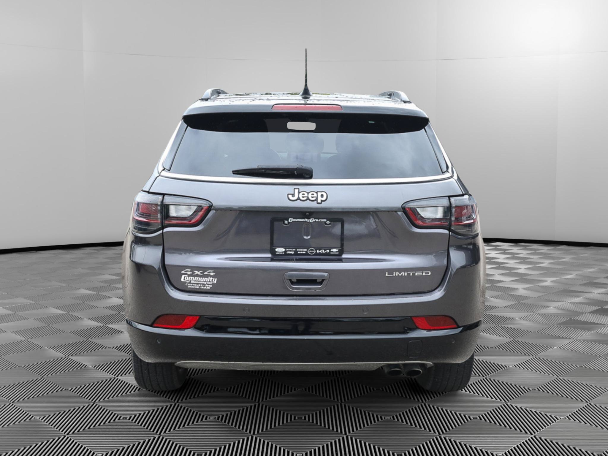 Used 2022 Jeep Compass Limited w/ Elite Group AWD/4WD image 6