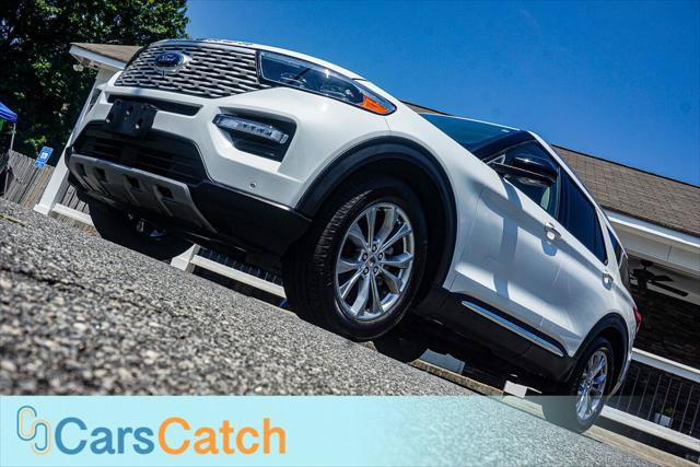 Used 2022 Ford Explorer Limited w/ Equipment Group 301A RWD image 4