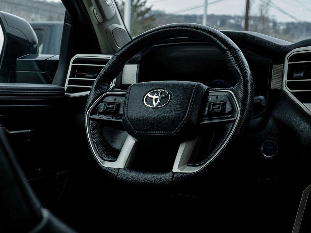 Used 2024 Toyota Tundra Limited AWD/4WD image 21
