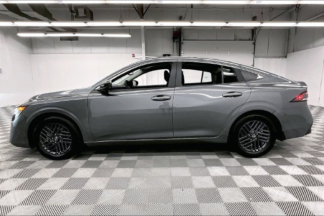New 2026 Nissan Sentra SV w/ SV Convenience Package FWD image 18